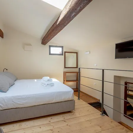 Ramaglianti Tre Apartamento